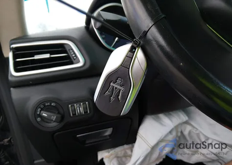 2014 Maserati Ghibli S Q4 z USA, uszkodzony, nr VIN ZAM57RTA5E1087420